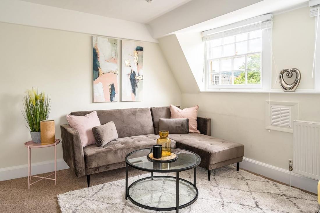 Beautiful Character 3 Bed City Centre Apartment บาธ ภายนอก รูปภาพ