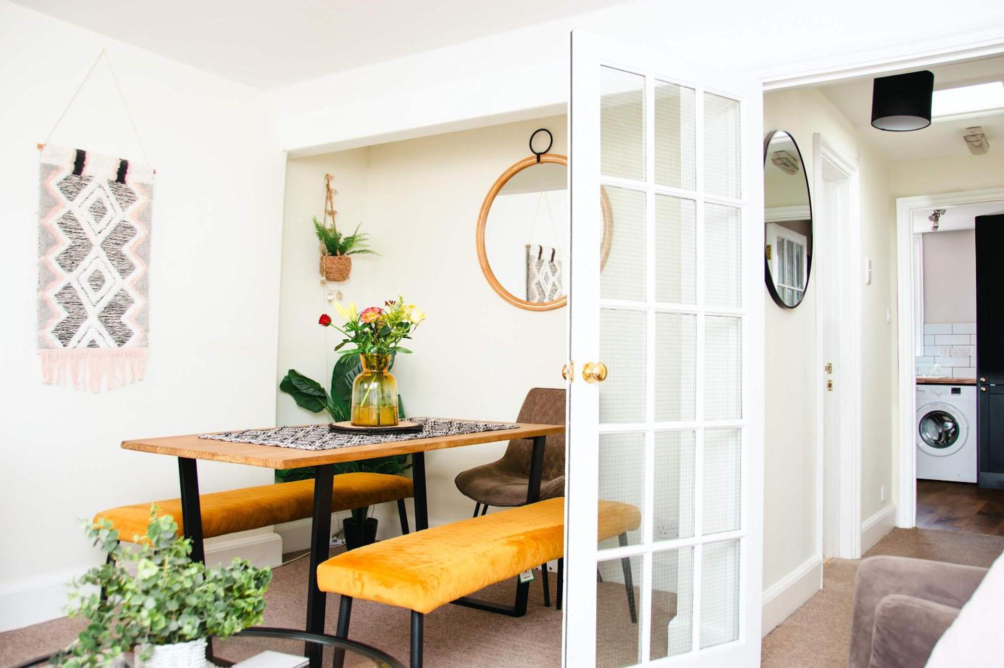Beautiful Character 3 Bed City Centre Apartment บาธ ภายนอก รูปภาพ
