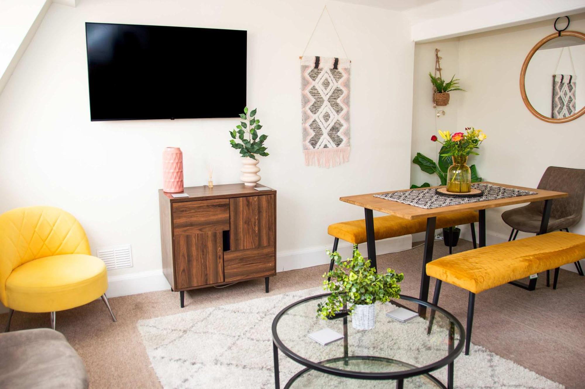 Beautiful Character 3 Bed City Centre Apartment บาธ ภายนอก รูปภาพ
